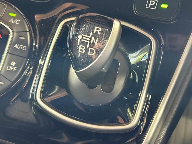 ヴォクシー ハイブリッドＺＳ　煌ＩＩ　禁煙車　後席モニター　両側電動ドア　純正１０型ナビ　トヨタセーフティセンス　クリアランスソナー　クルーズコントロール　ＬＥＤヘッドライト　シートヒーター　純正１６インチＡＷ　ＬＥＤフォグ　ＥＴＣ（36枚目）