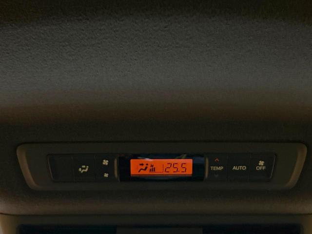 ヴォクシー ハイブリッドＺＳ　煌ＩＩ　禁煙車　後席モニター　両側電動ドア　純正１０型ナビ　トヨタセーフティセンス　クリアランスソナー　クルーズコントロール　ＬＥＤヘッドライト　シートヒーター　純正１６インチＡＷ　ＬＥＤフォグ　ＥＴＣ（49枚目）