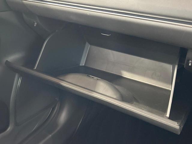 ヴェゼル e:HEV Z 禁煙車 9型ナビ フルセグ 全周囲カメラ ブラインドスポットモニター レーダークルーズ 電動リアゲート クリアランスソナー シートヒーター オートマチックハイビーム LEDヘッドライト ETC(40枚目)