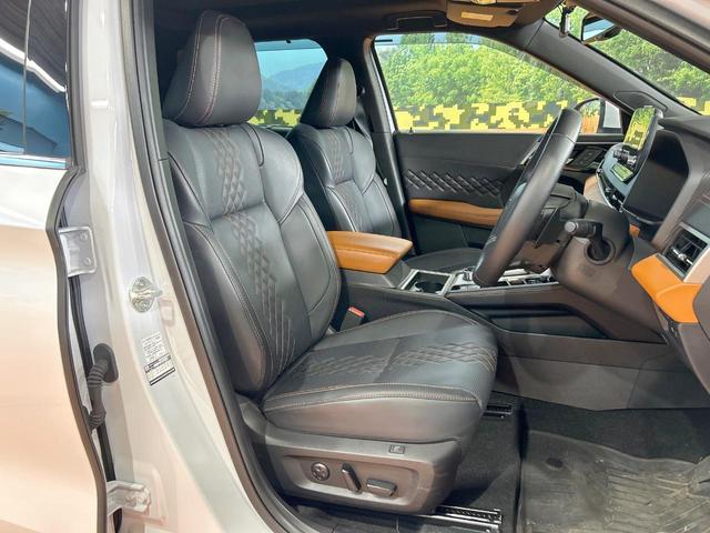 アウトランダーPHEV P 禁煙車 パノラマルーフ 全周囲カメラ BOSEサウンド 9型ディスプレイオーディオ eアシスト マイパイロット ヘッドアップディスプレイ シートヒーター LEDヘッド&フォグ ETC 電動リアゲート(8枚目)