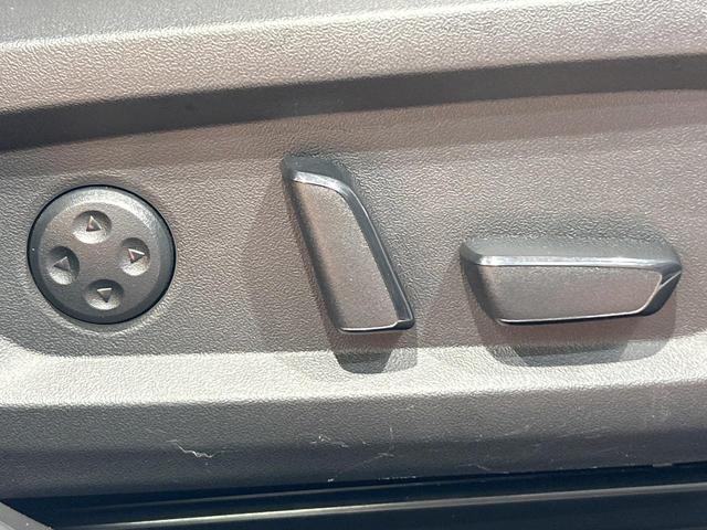 アウトランダーPHEV P 禁煙車 パノラマルーフ 全周囲カメラ BOSEサウンド 9型ディスプレイオーディオ eアシスト マイパイロット ヘッドアップディスプレイ シートヒーター LEDヘッド&フォグ ETC 電動リアゲート(44枚目)