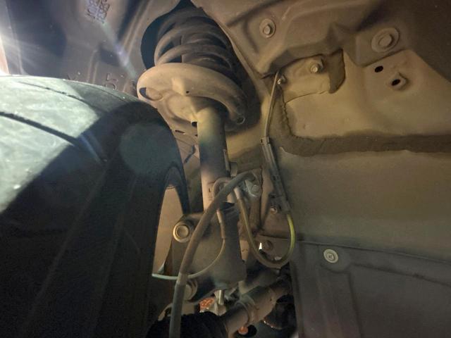 ノア Ｓｉ　ダブルバイビー　禁煙車　フリップダウン　モデリスタ　両側電動スライドドア　１１型ナビ　トヨタセーフティセンス　クルコンクリアランスソナー　Ｂｌｕｅｔｏｏｔｈ　ＬＥＤヘッドライト　ハーフレザー　スマートキー　　ＥＴＣ（21枚目）