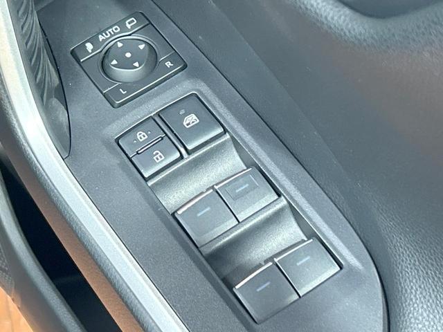 ＲＡＶ４ Ｇ　禁煙車　ムーンルーフ　全周囲カメラ　１０型ディスプレイオーディオ　ルーフレール　トヨタセーフティセンス　クリアランスソナー　電動リアゲート　レーダークルーズ　ＬＥＤヘッドライト　メモリーパワーシート（31枚目）