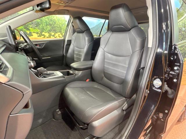 ＲＡＶ４ Ｇ　禁煙車　ムーンルーフ　全周囲カメラ　１０型ディスプレイオーディオ　ルーフレール　トヨタセーフティセンス　クリアランスソナー　電動リアゲート　レーダークルーズ　ＬＥＤヘッドライト　メモリーパワーシート（33枚目）