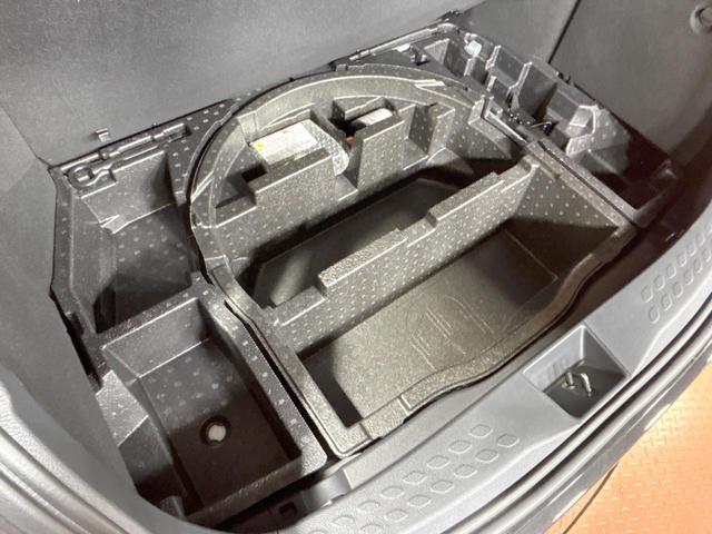 C-HR G 禁煙車 SDナビ ブラインドスポットモニター トヨタセーフティセンス クリアランスソナー レーダークルーズ バックカメラ シートヒーター 純正18インチAW オートエアコン Bluetooth再生(54枚目)