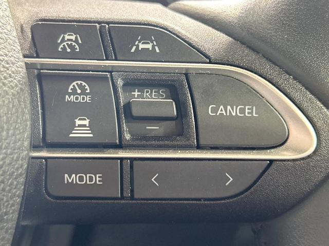 ノア Ｓ－Ｇ　禁煙車　純正１０．５インチナビ　両側電動ドア　ユニバーサルステップ　セーフティセンス　ＬＥＤヘッド＆フォグ　バックカメラ　ＥＴＣ　フルセグ　純正１６インチアルミホイール　電動パーキングブレーキ（7枚目）