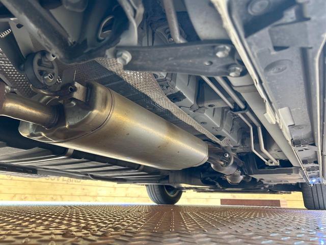 ノア Ｓ－Ｇ　禁煙車　純正１０．５インチナビ　両側電動ドア　ユニバーサルステップ　セーフティセンス　ＬＥＤヘッド＆フォグ　バックカメラ　ＥＴＣ　フルセグ　純正１６インチアルミホイール　電動パーキングブレーキ（57枚目）