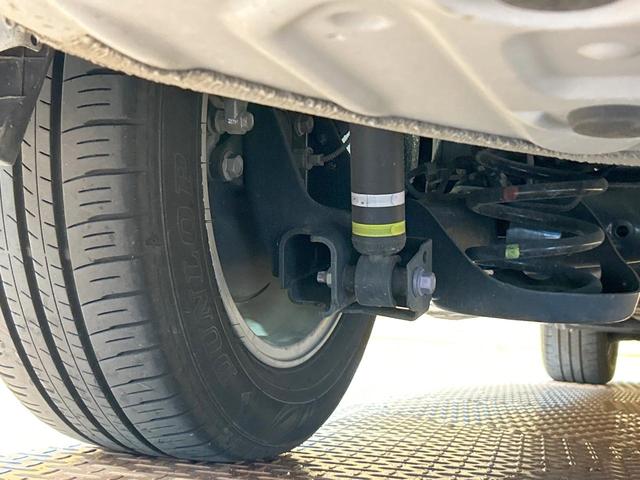 ノア Ｓ－Ｇ　禁煙車　純正１０．５インチナビ　両側電動ドア　ユニバーサルステップ　セーフティセンス　ＬＥＤヘッド＆フォグ　バックカメラ　ＥＴＣ　フルセグ　純正１６インチアルミホイール　電動パーキングブレーキ（60枚目）