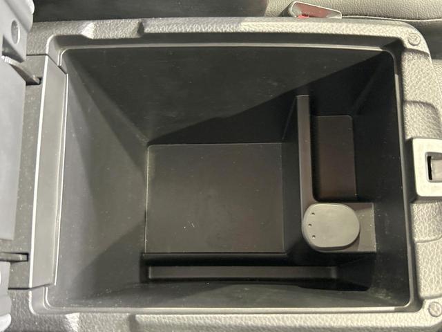 エクストレイル 20Xi 禁煙車 デジタルインナーミラー 全周囲カメラ プロパイロット 純正ナビ Bluetooth再生 フルセグ LEDヘッドライト ルーフレール ETC エマージェンシーブレーキ 純正アルミ(33枚目)