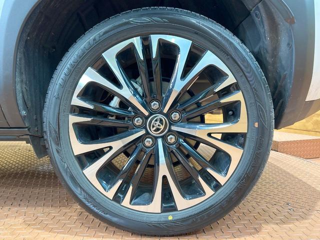 ヤリスクロス Ｚ　禁煙車　純正８型ナビ　全周囲カメラ　トヨタセーフティセンス　レーダークルーズ　クリアランスソナー　ハーフレザーシート　シートヒーター　パワーシート　ＬＥＤヘッドライト　オートハイビーム　ＥＴＣ（23枚目）