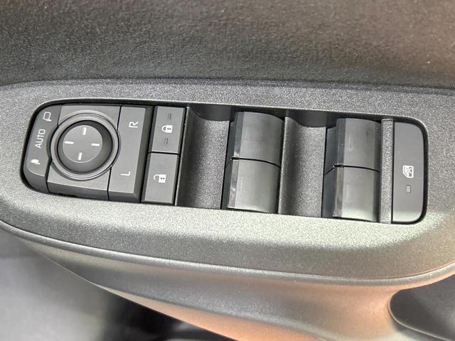 ヤリスクロス Ｚ　禁煙車　純正８型ナビ　全周囲カメラ　トヨタセーフティセンス　レーダークルーズ　クリアランスソナー　ハーフレザーシート　シートヒーター　パワーシート　ＬＥＤヘッドライト　オートハイビーム　ＥＴＣ（40枚目）