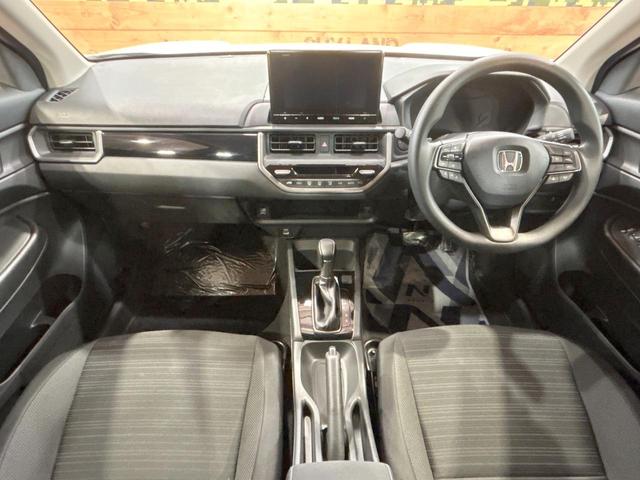 WR-V X 登録済未使用車 純正8型ナビ レーダークルーズ オートハイビーム バックカメラ LEDヘッドライト オートエアコン フルセグ オートライト bluetooth接続 パドルシフト 横滑り防止(2枚目)