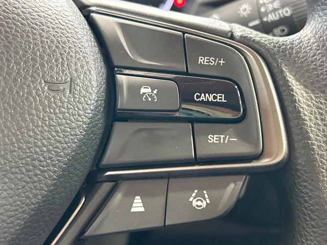 WR-V X 登録済未使用車 純正8型ナビ レーダークルーズ オートハイビーム バックカメラ LEDヘッドライト オートエアコン フルセグ オートライト bluetooth接続 パドルシフト 横滑り防止(5枚目)