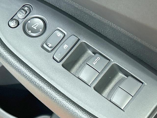 WR-V X 登録済未使用車 純正8型ナビ レーダークルーズ オートハイビーム バックカメラ LEDヘッドライト オートエアコン フルセグ オートライト bluetooth接続 パドルシフト 横滑り防止(29枚目)