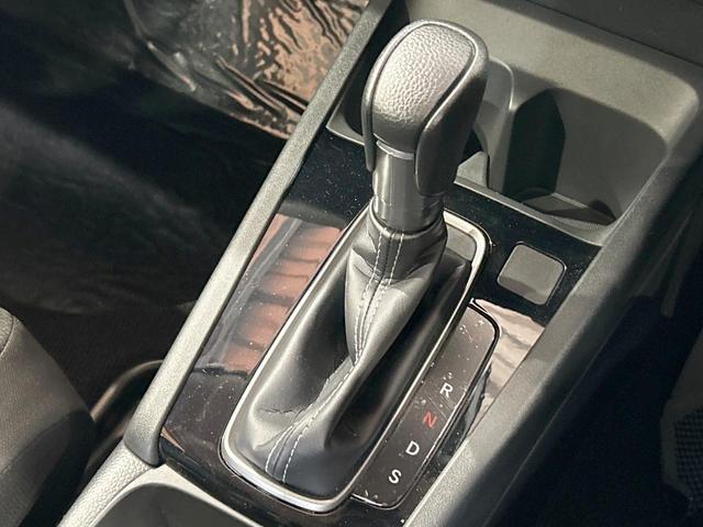 WR-V X 登録済未使用車 純正8型ナビ レーダークルーズ オートハイビーム バックカメラ LEDヘッドライト オートエアコン フルセグ オートライト bluetooth接続 パドルシフト 横滑り防止(32枚目)