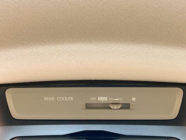 ノア ハイブリッドＸ　禁煙　後席モニター　純正ナビ　両側電動ドア　バックカメラ　スマートキー　ＬＥＤヘッドライト　純正１５インチアルミ　スペアタイヤ　ＥＴＣ　横滑り防止　デュアルエアコン　オートライト　プライバシーガラス（30枚目）
