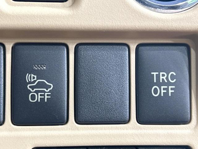 ノア ハイブリッドＸ　禁煙　後席モニター　純正ナビ　両側電動ドア　バックカメラ　スマートキー　ＬＥＤヘッドライト　純正１５インチアルミ　スペアタイヤ　ＥＴＣ　横滑り防止　デュアルエアコン　オートライト　プライバシーガラス（36枚目）