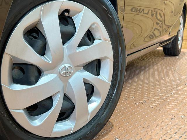 シエンタ Ｇ　禁煙車　両側電動スライドドア　純正ＳＤナビ　バックカメラ　オートエアコン　プッシュスタートシステム　アイドリングストップ　革巻きステアリング　ＥＴＣ　スマートキー（14枚目）