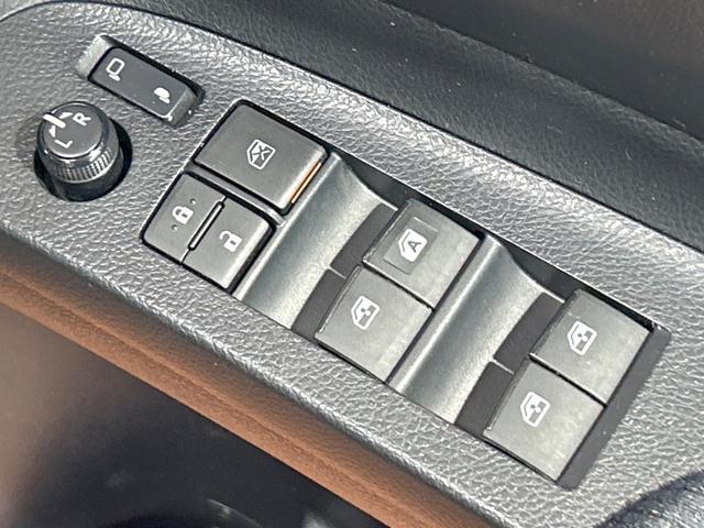 シエンタ Ｇ　禁煙車　両側電動スライドドア　純正ＳＤナビ　バックカメラ　オートエアコン　プッシュスタートシステム　アイドリングストップ　革巻きステアリング　ＥＴＣ　スマートキー（22枚目）