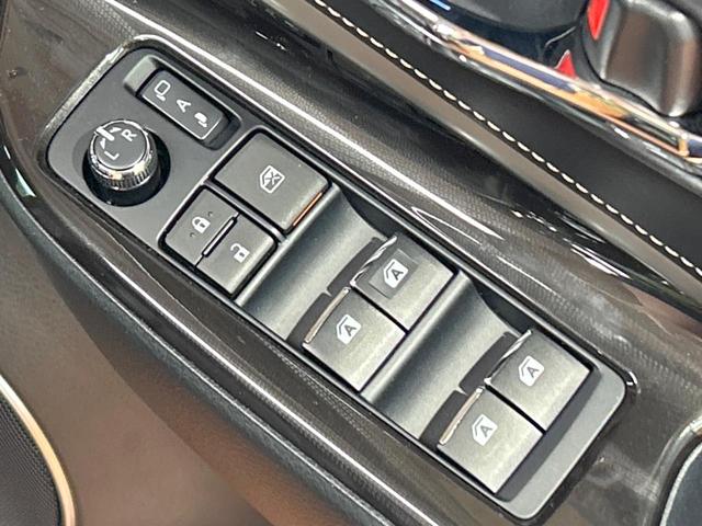 ハリアー プログレス　禁煙車　ＪＢＬ　全周囲カメラ　メーカーナビ　トヨタセーフティセンス　レーダークルーズ　クリアランスソナー　電動リアゲート　ＬＥＤヘッドライト　純正１８インチＡＷ　パワーシート　オートハイビーム　ＥＴＣ（22枚目）