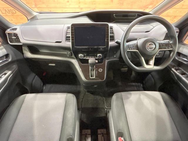 セレナ ＸＶ　禁煙　セーフティーパックＡ　後席モニター　純正９型ナビ　フルセグ　全周囲カメラ　両側電動ドア　ブラインドスポットモニター　クルーズコントロール　クリアランスソナー　オートハイビーム　ＥＴＣ（2枚目）