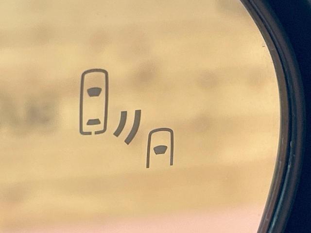 シエンタ ハイブリッドＺ　禁煙車　両側電動ドア　全周囲カメラ　純正１０型ナビ　ブラインドスポットモニター　トヨタセーフティセンス　ＬＥＤヘッドライト　クリアランスソナー　レーダークルーズ　７人乗り　オートエアコン　ＥＴＣ（5枚目）