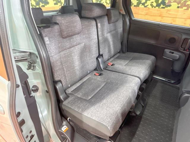 シエンタ ハイブリッドＺ　禁煙車　両側電動ドア　全周囲カメラ　純正１０型ナビ　ブラインドスポットモニター　トヨタセーフティセンス　ＬＥＤヘッドライト　クリアランスソナー　レーダークルーズ　７人乗り　オートエアコン　ＥＴＣ（9枚目）