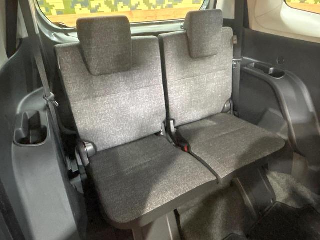 シエンタ ハイブリッドＺ　禁煙車　両側電動ドア　全周囲カメラ　純正１０型ナビ　ブラインドスポットモニター　トヨタセーフティセンス　ＬＥＤヘッドライト　クリアランスソナー　レーダークルーズ　７人乗り　オートエアコン　ＥＴＣ（10枚目）