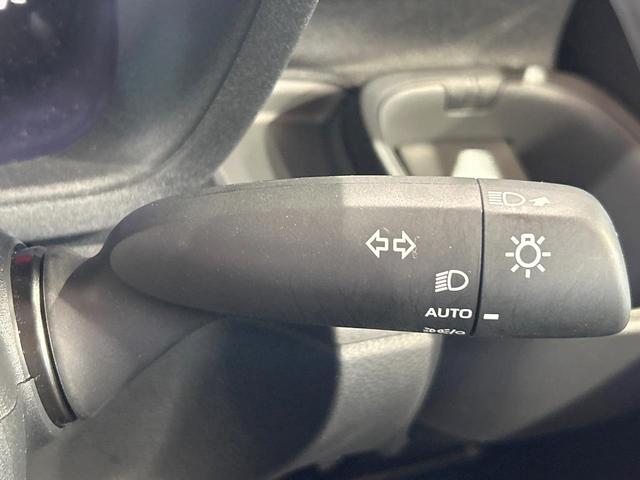 シエンタ ハイブリッドＺ　禁煙車　両側電動ドア　全周囲カメラ　純正１０型ナビ　ブラインドスポットモニター　トヨタセーフティセンス　ＬＥＤヘッドライト　クリアランスソナー　レーダークルーズ　７人乗り　オートエアコン　ＥＴＣ（24枚目）