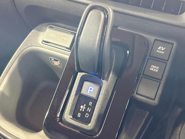 シエンタ ハイブリッドＺ　禁煙車　両側電動ドア　全周囲カメラ　純正１０型ナビ　ブラインドスポットモニター　トヨタセーフティセンス　ＬＥＤヘッドライト　クリアランスソナー　レーダークルーズ　７人乗り　オートエアコン　ＥＴＣ（30枚目）