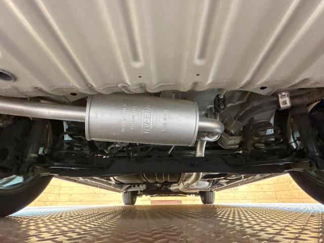 セレナ ハイウェイスター　ＶセレクションＩＩ　禁煙　セーフティパックＢ　ＢＩＧＸ９型ナビ　全周囲カメラ　インテリジェントルームミラー　両側電動ドア　アイドリングストップ　ＥＴＣ　リアエアコン　ＬＥＤヘッドライト　純正１６インチアルミ（20枚目）