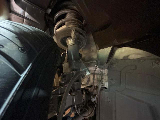 セレナ ハイウェイスター　ＶセレクションＩＩ　禁煙　セーフティパックＢ　ＢＩＧＸ９型ナビ　全周囲カメラ　インテリジェントルームミラー　両側電動ドア　アイドリングストップ　ＥＴＣ　リアエアコン　ＬＥＤヘッドライト　純正１６インチアルミ（21枚目）