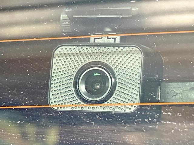 セレナ ハイウェイスター　ＶセレクションＩＩ　禁煙　セーフティパックＢ　ＢＩＧＸ９型ナビ　全周囲カメラ　インテリジェントルームミラー　両側電動ドア　アイドリングストップ　ＥＴＣ　リアエアコン　ＬＥＤヘッドライト　純正１６インチアルミ（60枚目）