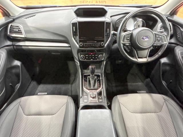 フォレスター Ｘ－エディション　禁煙　ＤＩＡＴＯＮＥナビ　電動リアゲート　スマートビューミラー　ブラインドスポットモニター　アイドリングストップ　ＥＴＣ　パワーシート　ルーフレール　シートヒーター　ステアリングヒーター　パドルシフト（2枚目）