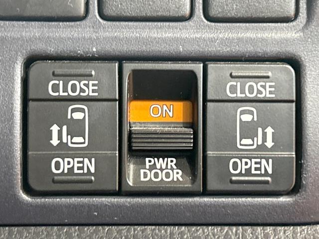 ヴォクシー ＺＳ　禁煙　後席モニター　純正９型ナビ　バックカメラ　両側電動ドア　ＥＴＣ　アイドリングストップ　ＬＥＤヘッドライト　純正１６インチアルミ　コーナーセンサー　フルセグ　Ｂｌｕｅｔｏｏｔｈ（6枚目）