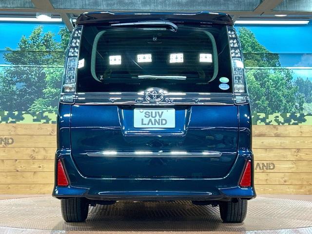 ヴォクシー ＺＳ　禁煙　後席モニター　純正９型ナビ　バックカメラ　両側電動ドア　ＥＴＣ　アイドリングストップ　ＬＥＤヘッドライト　純正１６インチアルミ　コーナーセンサー　フルセグ　Ｂｌｕｅｔｏｏｔｈ（16枚目）