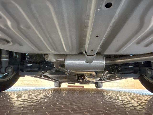 ヴォクシー ＺＳ　禁煙　後席モニター　純正９型ナビ　バックカメラ　両側電動ドア　ＥＴＣ　アイドリングストップ　ＬＥＤヘッドライト　純正１６インチアルミ　コーナーセンサー　フルセグ　Ｂｌｕｅｔｏｏｔｈ（20枚目）