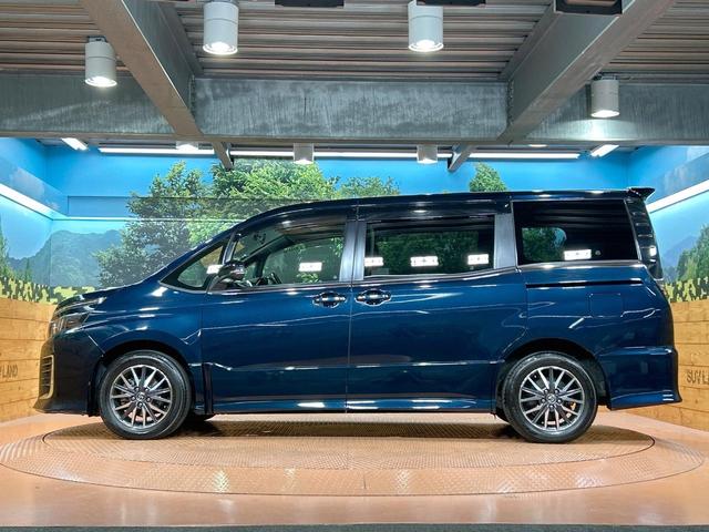 ヴォクシー ＺＳ　禁煙　後席モニター　純正９型ナビ　バックカメラ　両側電動ドア　ＥＴＣ　アイドリングストップ　ＬＥＤヘッドライト　純正１６インチアルミ　コーナーセンサー　フルセグ　Ｂｌｕｅｔｏｏｔｈ（44枚目）