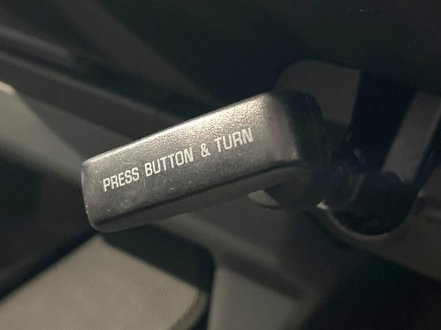 ハイエースバン スーパーGL ダークプライムII 禁煙車 TRDフロントスポイラー 両側電動ドア 全周囲カメラ 純正SDナビ デジタルインナーミラー クリアランスソナー LEDヘッドライト 100V電源 セーフティセンス オートエアコン ETC(44枚目)