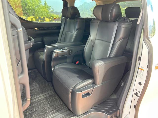 アルファード 2.5S Cパッケージ 禁煙 後席モニター 純正10型ナビ シートベンチレーション ステアリングヒーター レーダークルーズ オートハイビーム 両側電動ドア 電動リアゲート 3眼LED シーケンシャルウィンカー ETC(28枚目)