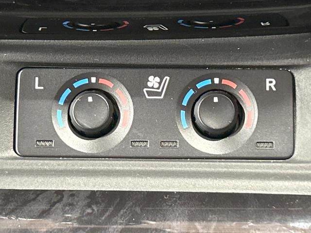 アルファード 2.5S Cパッケージ 禁煙 後席モニター 純正10型ナビ シートベンチレーション ステアリングヒーター レーダークルーズ オートハイビーム 両側電動ドア 電動リアゲート 3眼LED シーケンシャルウィンカー ETC(50枚目)