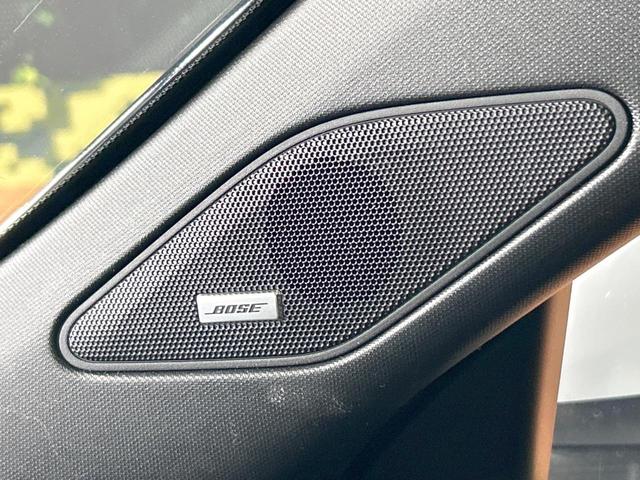 アウトランダーＰＨＥＶ Ｐ　禁煙車　純正９インチナビ　ＢＯＳＥサウンド　全周囲カメラ　電動リアゲート　全席シートヒーター　ヘッドアップディスプレイ　ワイヤレスチャージャー　コーナーセンサー　レーダークルーズ　車線逸脱警報（6枚目）