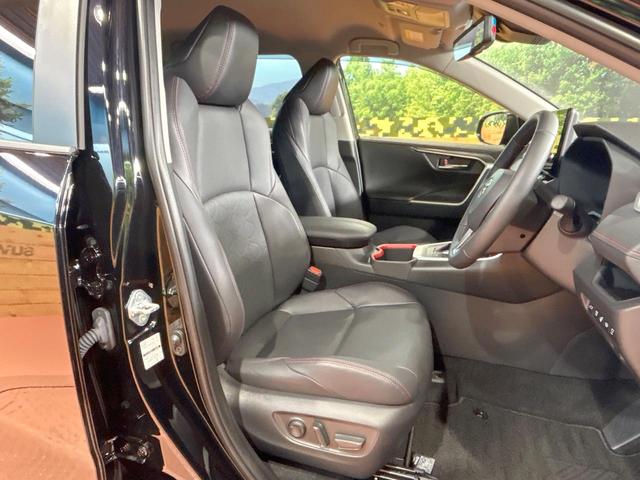ＲＡＶ４ ハイブリッドアドベンチャー　オフロードパッケージＩＩ　禁煙車　全周囲カメラ　１０型ディスプレイオーディオ　ブラインドスポットモニター　レーダークルーズ　オートハイビーム　ルーフレール　シートベンチレーション　電動リアゲート　ＥＴＣ　ＬＥＤヘッド＆フォグ（9枚目）