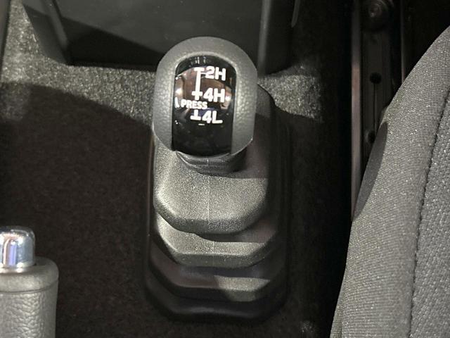 ジムニーノマド ＦＣ　登録済未使用車　純正９インチナビ　バックカメラ　フルセグ　シートヒーター　ＬＥＤヘッド　ＥＴＣ　アダプティブクルーズコントロール　レーンアシスト　クリアランスソナー　スマートキー　オートエアコン（40枚目）