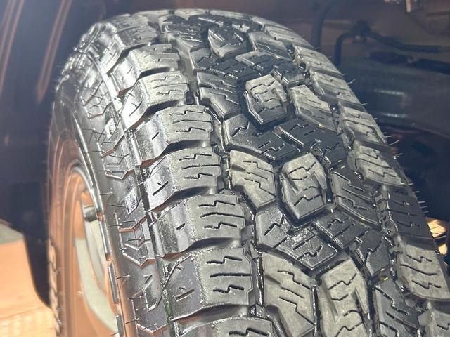 ジムニー ＸＣ　禁煙車　シートヒーター　９型ナビ　クリアランスソナー　クルーズコントロール　バックカメラ　レーンアシスト　ＬＥＤヘッド　オートマチックハイビーム　ＥＴＣ　スマートキー　ＣＤ／ＤＶＤ再生（21枚目）