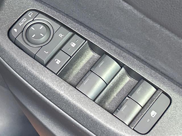 ヤリスクロス X 禁煙 SDナビ バックカメラ レーダークルーズコントロール ETC コーナーセンサー 16インチスチールホイール オートマチックハイビーム(20枚目)