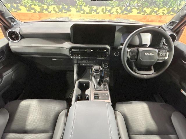 ランドクルーザー250 VX 禁煙車 サンルーフ JBLサウンド 全周囲カメラ 丸目ヘッドライト 12型ナビ トヨタチームメイト クリアランスソナー レーンアシスト デジタルインナーミラー ルーフレール ETC2.0(2枚目)