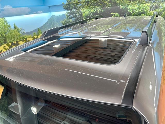 ランドクルーザー250 VX 禁煙車 サンルーフ JBLサウンド 全周囲カメラ 丸目ヘッドライト 12型ナビ トヨタチームメイト クリアランスソナー レーンアシスト デジタルインナーミラー ルーフレール ETC2.0(3枚目)