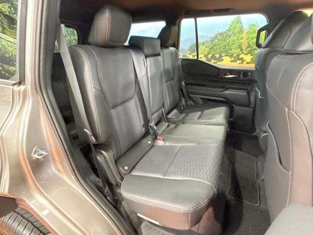 ランドクルーザー250 VX 禁煙車 サンルーフ JBLサウンド 全周囲カメラ 丸目ヘッドライト 12型ナビ トヨタチームメイト クリアランスソナー レーンアシスト デジタルインナーミラー ルーフレール ETC2.0(10枚目)