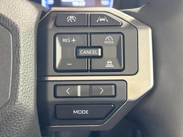 ランドクルーザー250 VX 禁煙車 サンルーフ JBLサウンド 全周囲カメラ 丸目ヘッドライト 12型ナビ トヨタチームメイト クリアランスソナー レーンアシスト デジタルインナーミラー ルーフレール ETC2.0(26枚目)